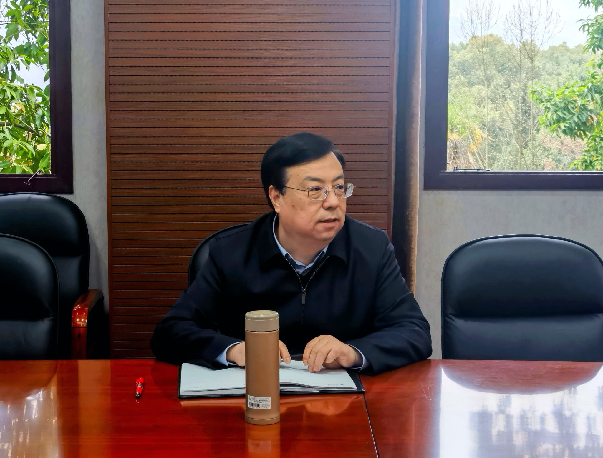 文件名称:王进军校长在学校数字化转型提质座谈会上的讲话.jpg原图大小:2.28MB 文件名称:王进军校长在学校数字化转型提质座谈会上的讲话.jpg原图大小:2.28MB